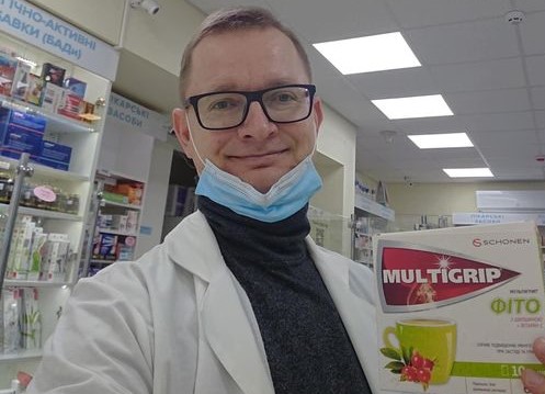 Старший радник з медичних питань Delta Medical став волонтером в одній із київських аптек